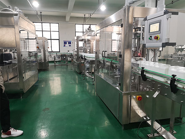 ȫ�Ԅ�(d��ng)����Һ�w���b�O(sh��)��